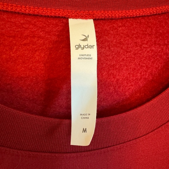 Glyder Yoga Top in Cranberry Red (size M) - Picture 3 of 8